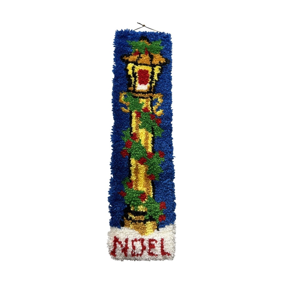 Vintage Handmade Latch Hook Noel Christmas Banner Wall Hanging Lamp Post Decor